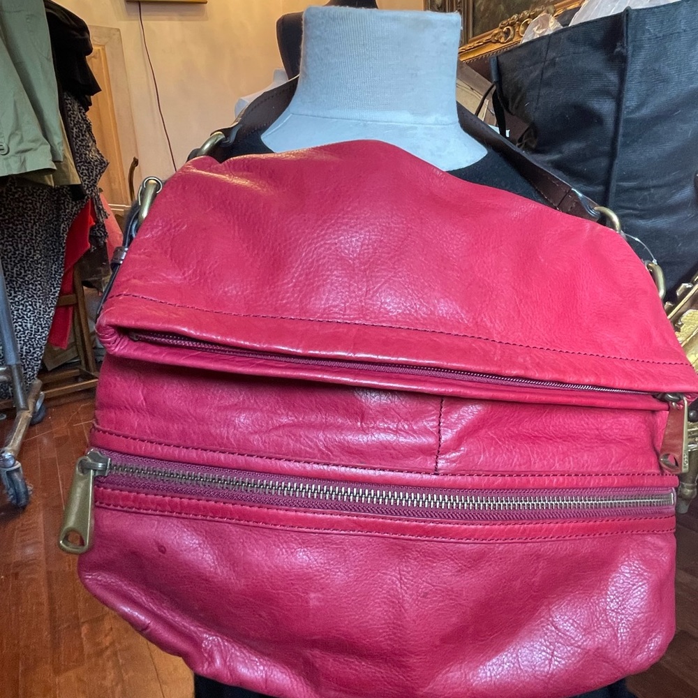 Fossil red leather tote. Lovely condition. Soft leather. Great quality bag.
